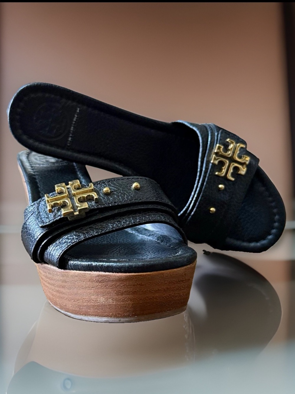 Tory Burch 51155 Black Leather Platform Wedge Sandals Gold Logo Size 7M